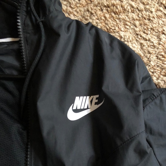 Nike Men's Black Windrunner Jacket Size M - Picture 3 of 4